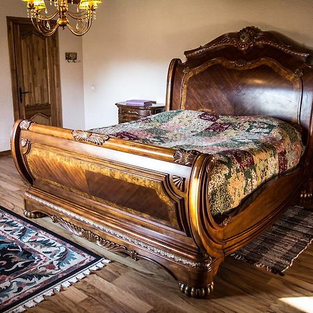 Usadba Bogach Hotel Kobrin Kültér fotó