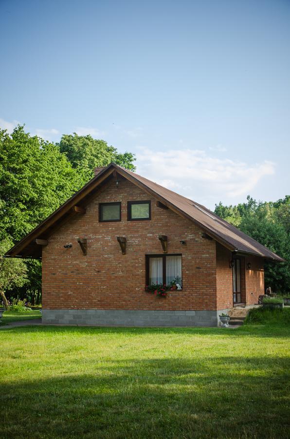 Usadba Bogach Hotel Kobrin Kültér fotó